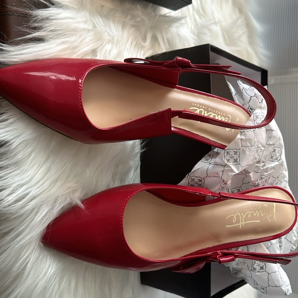 Women’s kitten heel size 10 red